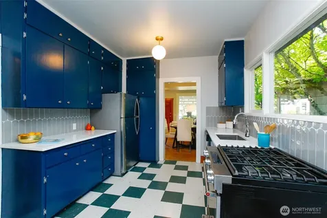 6525 23rd Avenue NE Seattle WA 98115