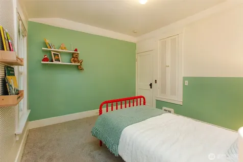 6525 23rd Avenue NE Seattle WA 98115