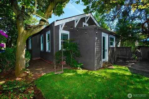 6525 23rd Avenue NE Seattle WA 98115