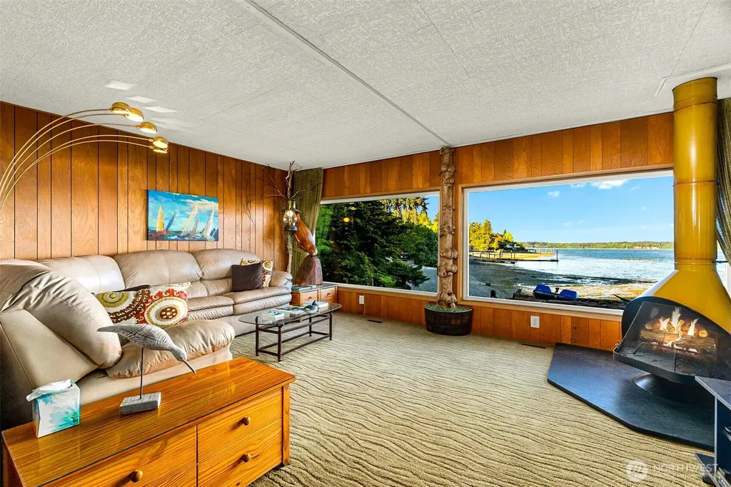 4736 Cooper Point Road NW Olympia WA 98502