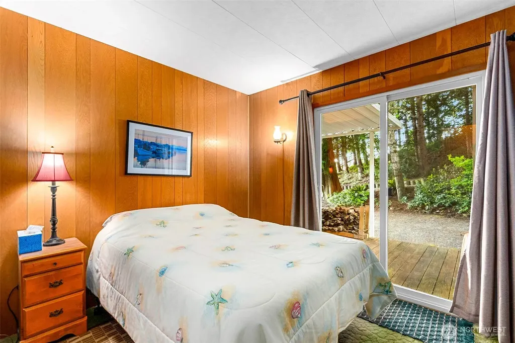 4736 Cooper Point Road NW Olympia WA 98502