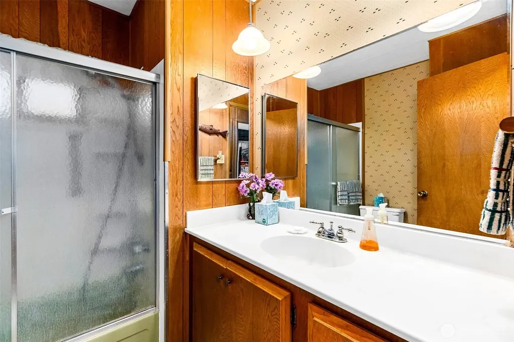 4736 Cooper Point Road NW Olympia WA 98502