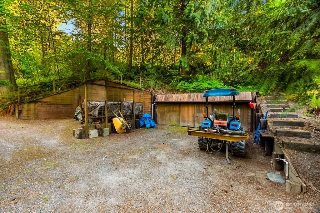 4736 Cooper Point Road NW Olympia WA 98502
