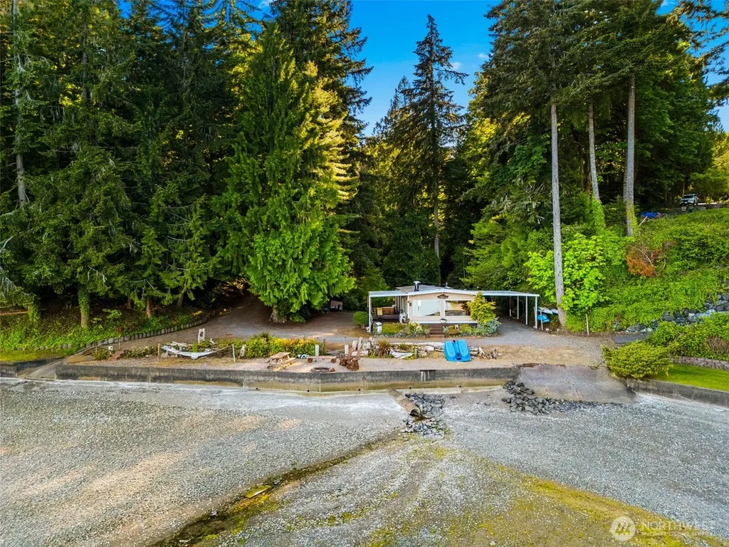 4736 Cooper Point Road NW Olympia WA 98502
