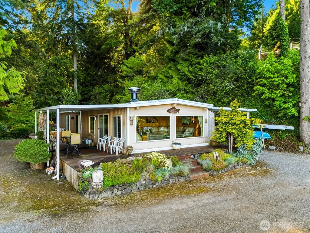 4736 Cooper Point Road NW Olympia WA 98502
