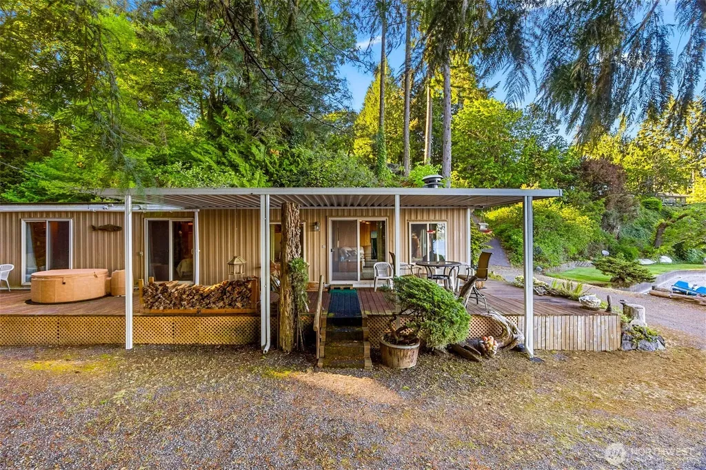4736 Cooper Point Road NW Olympia WA 98502