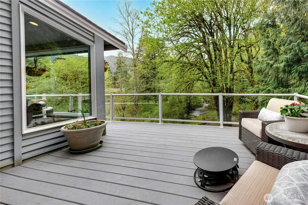 14124 229th Drive SE Issaquah WA 98027