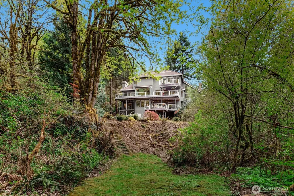 14124 229th Drive SE Issaquah WA 98027