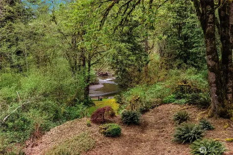 14124 229th Drive SE Issaquah WA 98027
