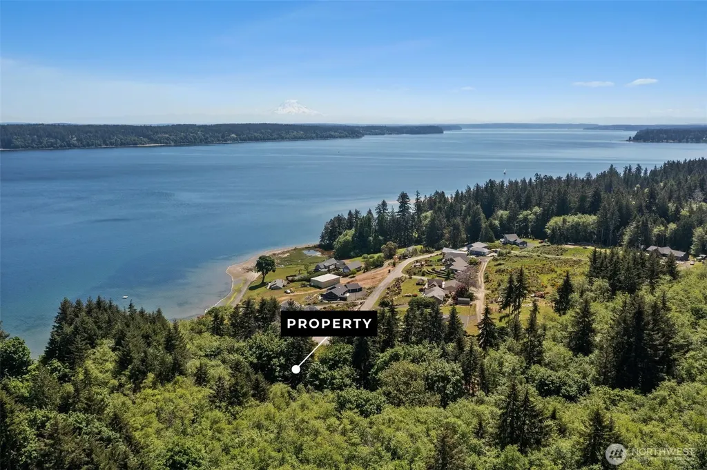 15 E Smith Cove Way Shelton WA 98584