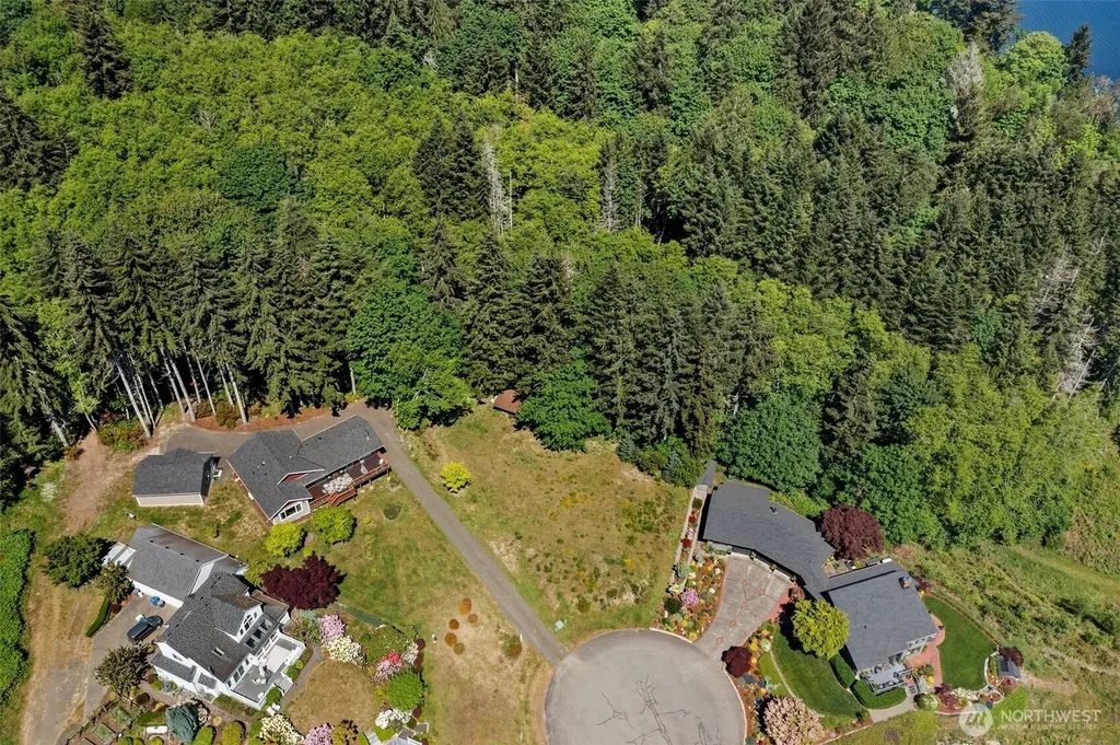 15 E Smith Cove Way Shelton WA 98584