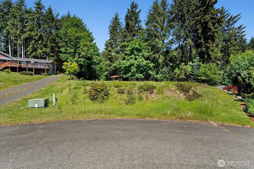 15 E Smith Cove Way Shelton WA 98584