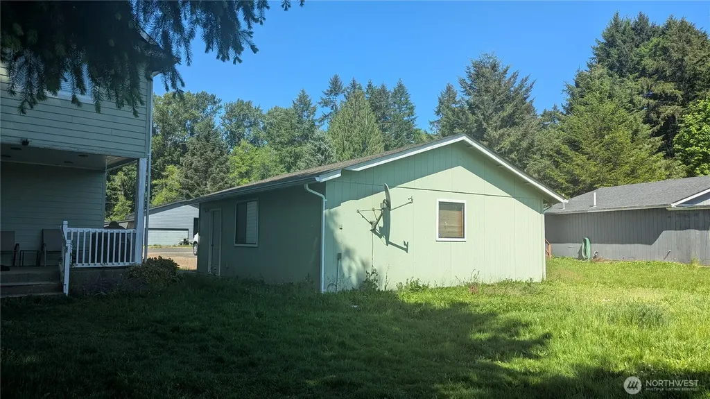 117 Enchanted Valley Drive N Vader WA 98593