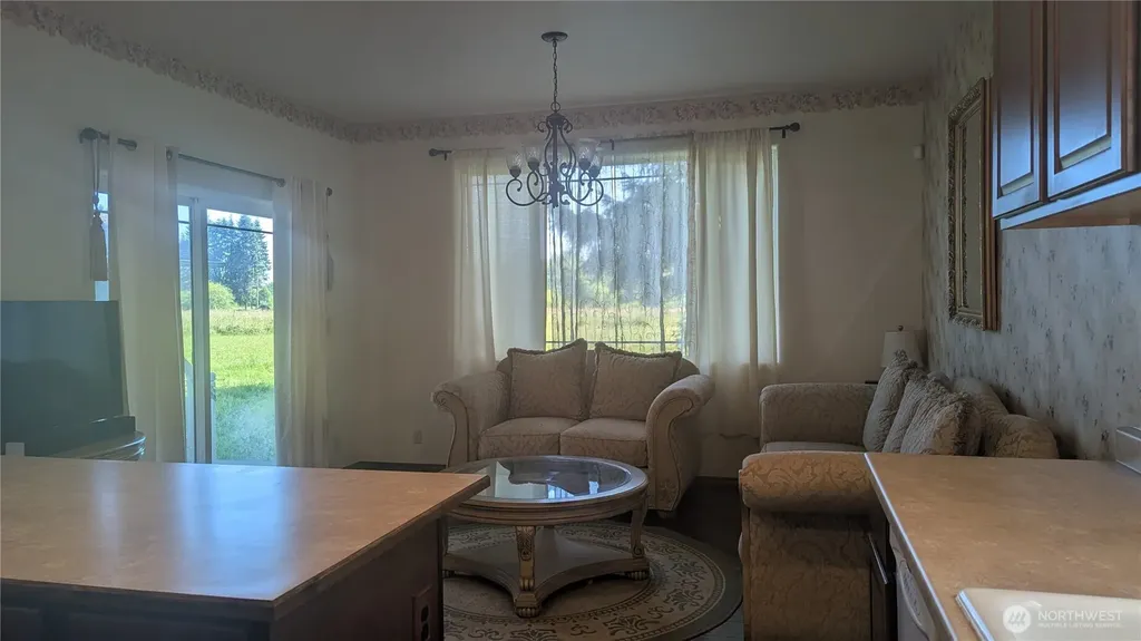 117 Enchanted Valley Drive N Vader WA 98593