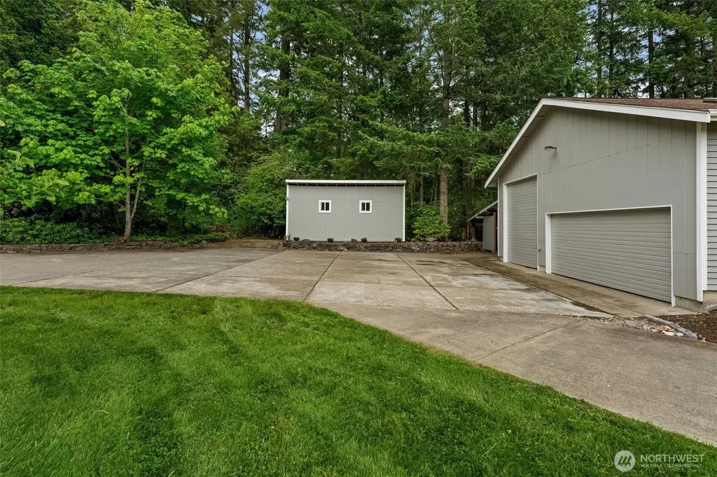 9922 132nd Street NW Gig Harbor WA 98329