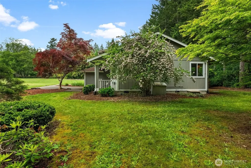 9922 132nd Street NW Gig Harbor WA 98329