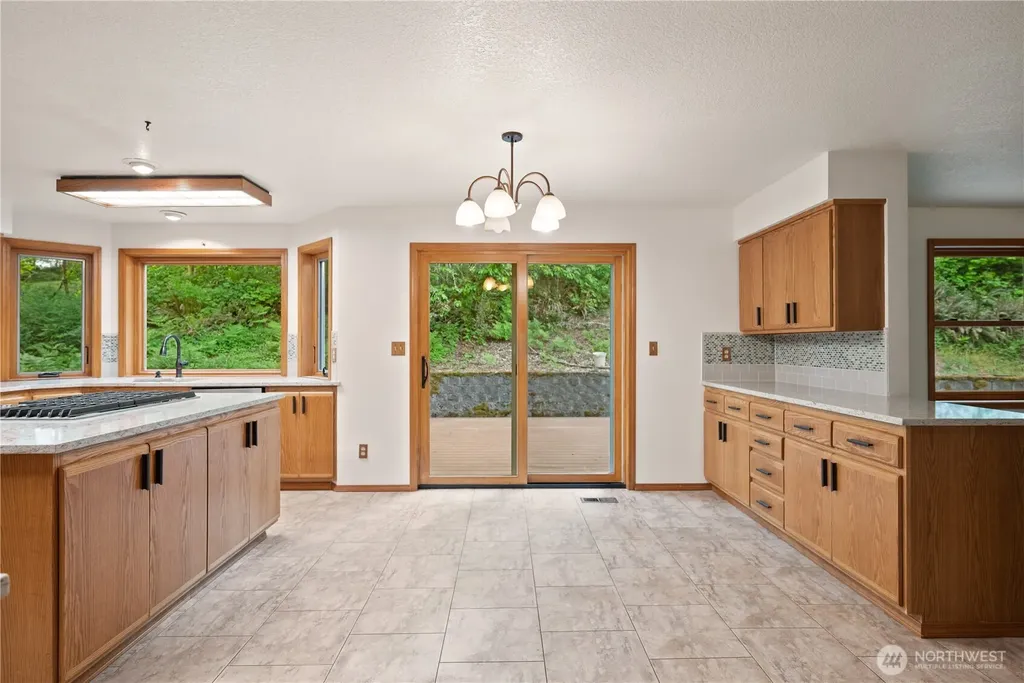 165 Tanglewood Drive Longview WA 98632