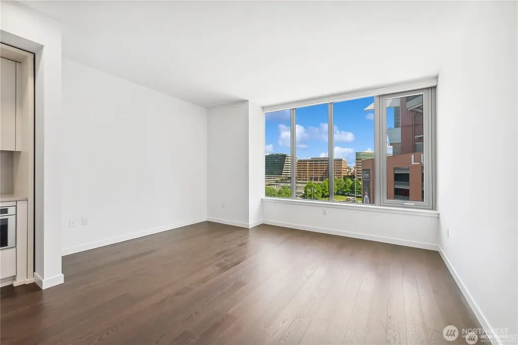 590 1st Avenue S Seattle WA 98104