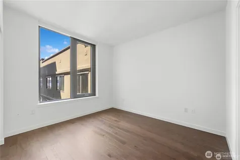 590 1st Avenue S Seattle WA 98104