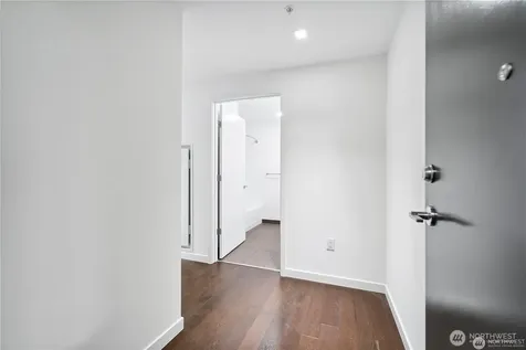 590 1st Avenue S Seattle WA 98104