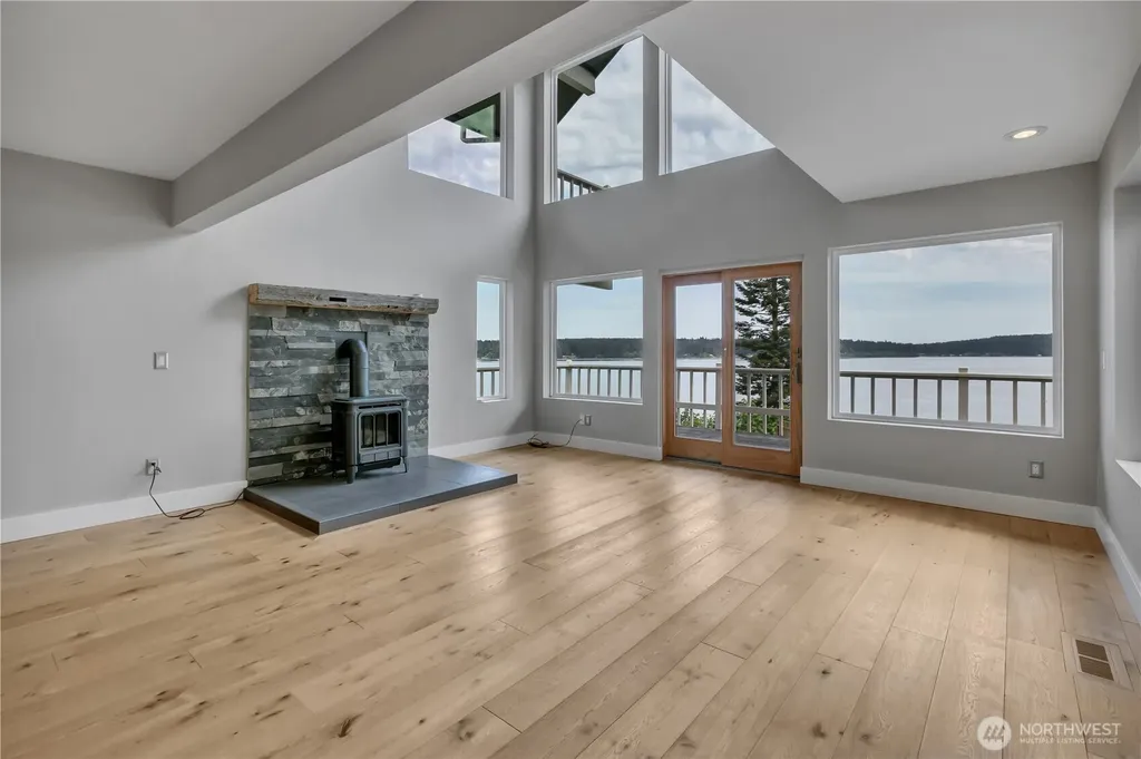 2653 NE Fern Glen Road Poulsbo WA 98370