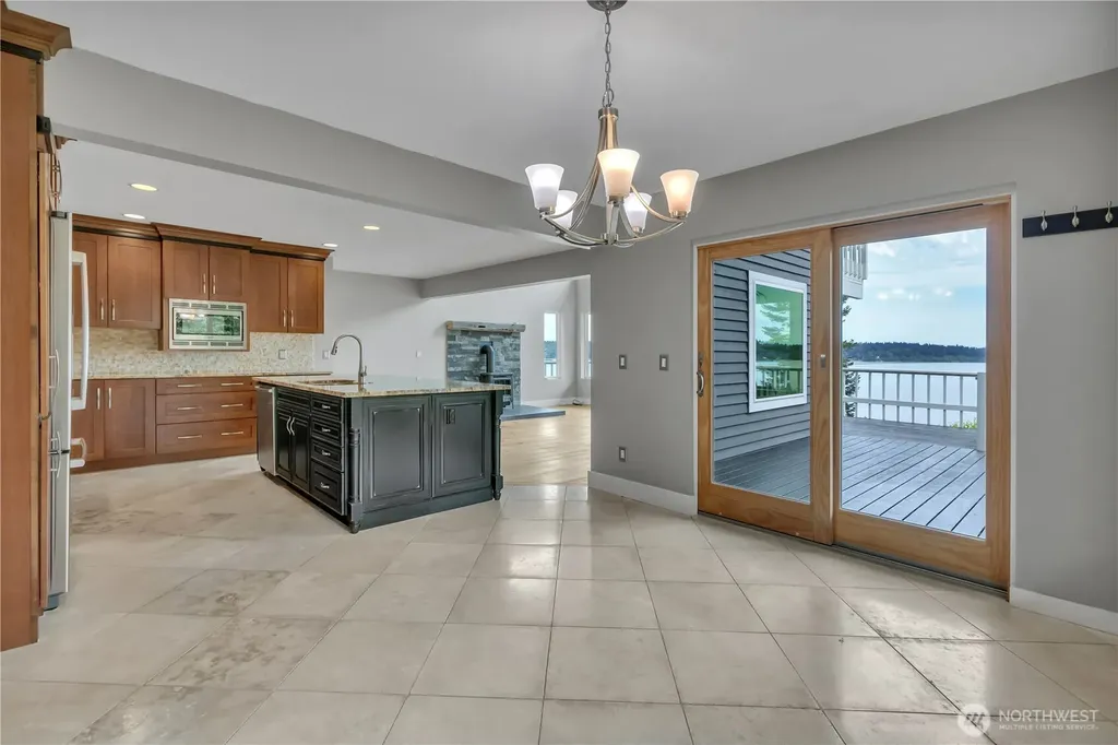 2653 NE Fern Glen Road Poulsbo WA 98370