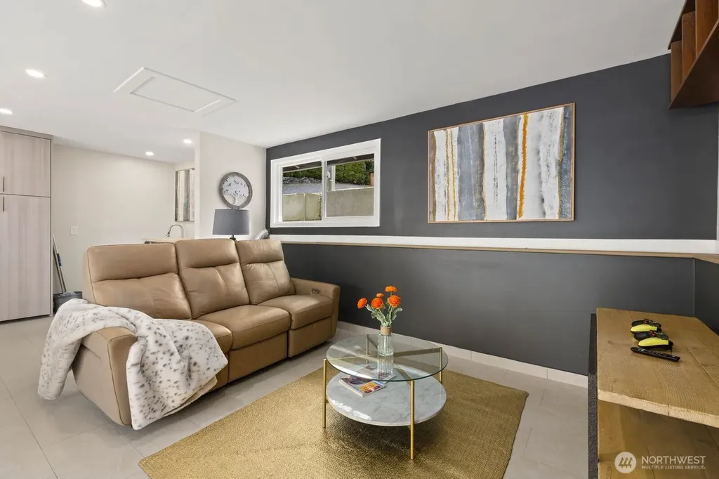 133 N 205th Street Shoreline WA 98133