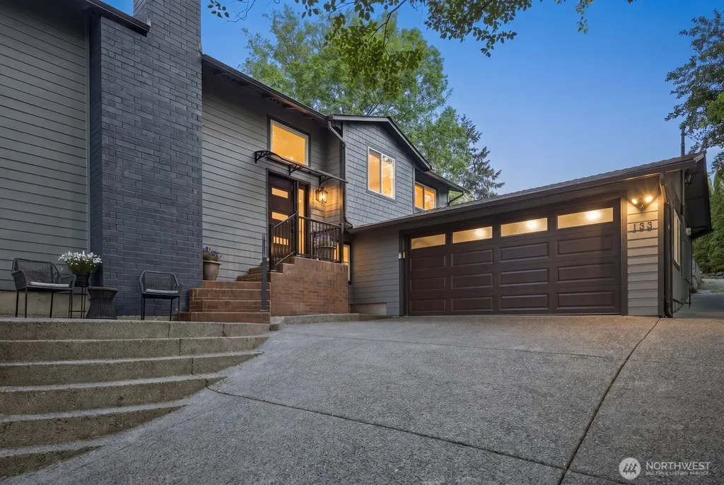 133 N 205th Street Shoreline WA 98133