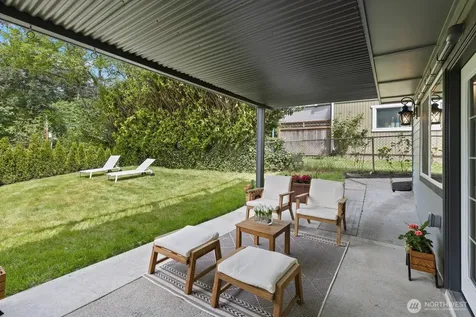 133 N 205th Street Shoreline WA 98133
