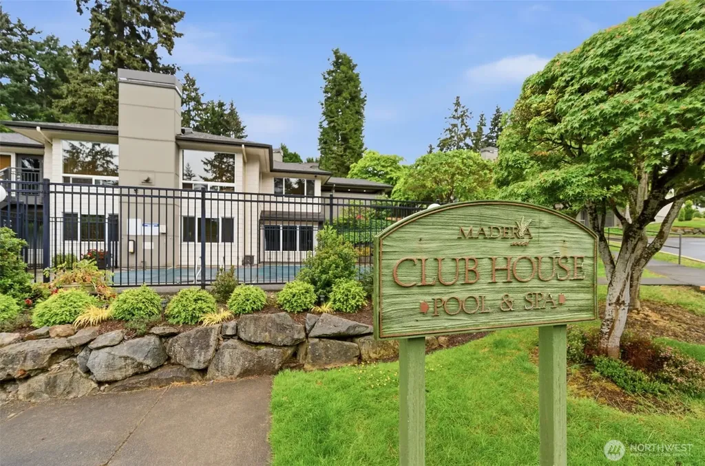 31500 33rd Place SW Federal Way WA 98023