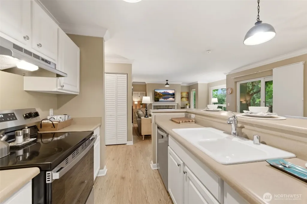 31500 33rd Place SW Federal Way WA 98023