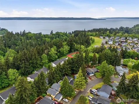 31500 33rd Place SW Federal Way WA 98023