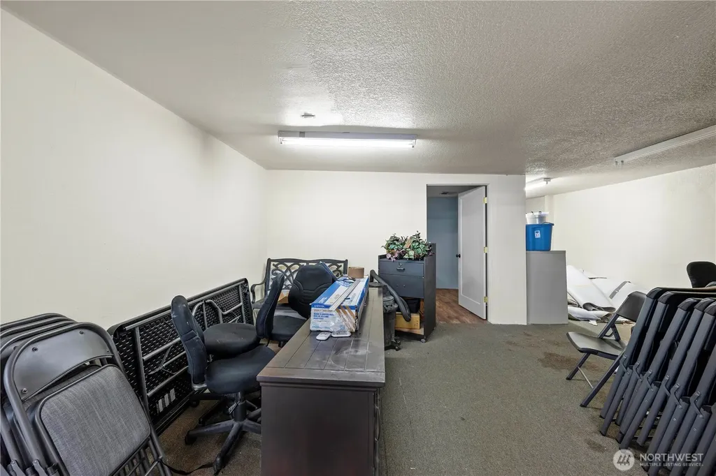 16404 Highway 99 Lynnwood WA 98037