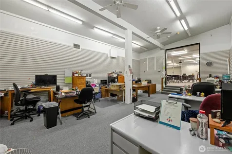 16404 Highway 99 Lynnwood WA 98037