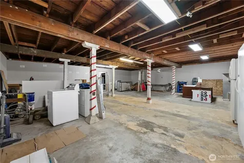 16404 Highway 99 Lynnwood WA 98037