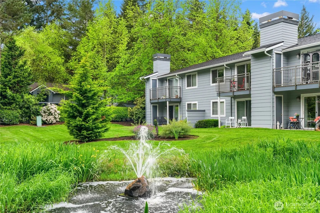 12618 100th Lane NE Kirkland WA 98034