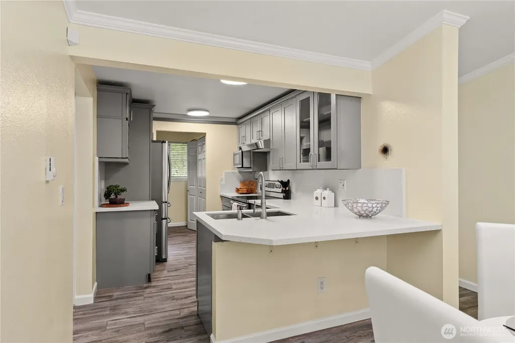 12618 100th Lane NE Kirkland WA 98034