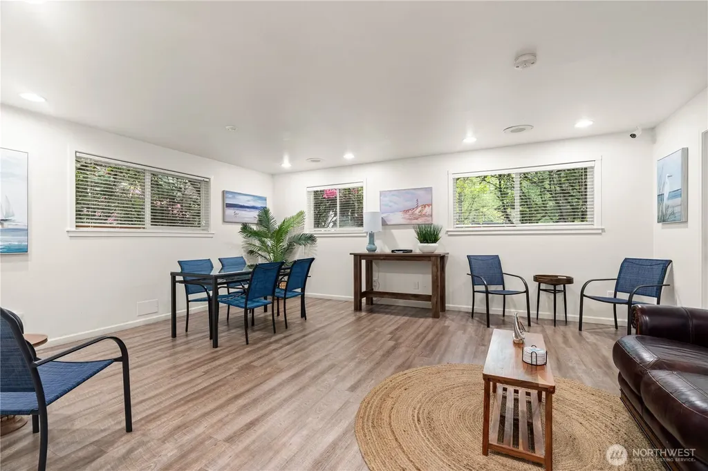 12618 100th Lane NE Kirkland WA 98034