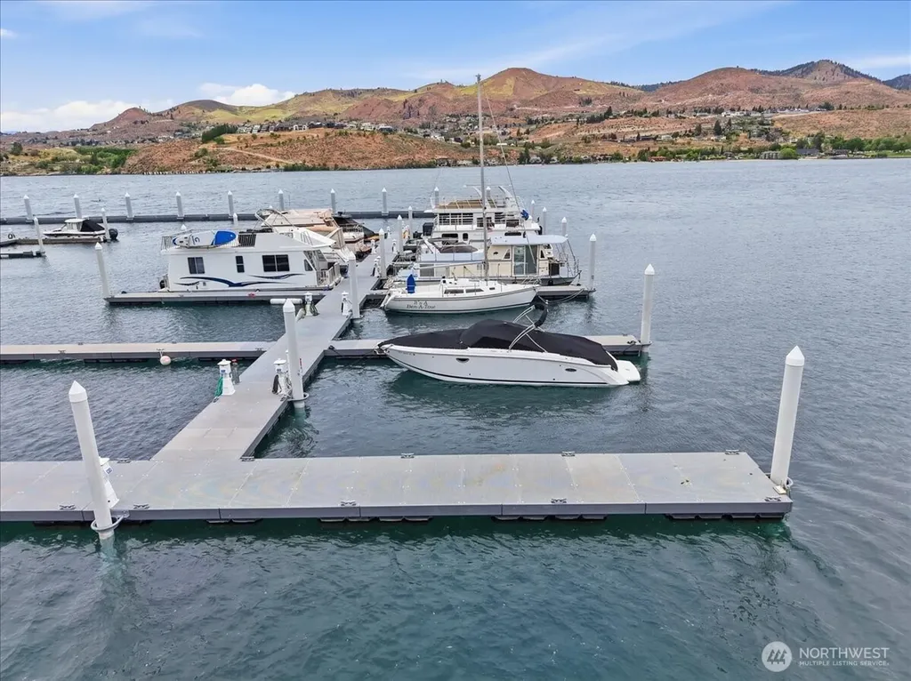 1350 W Woodin Chelan WA 98816