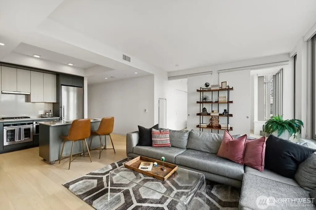 590 1st Avenue S Seattle WA 98104