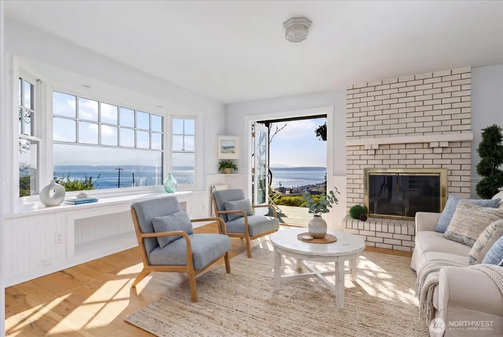 321 Windantide Place Freeland WA 98249