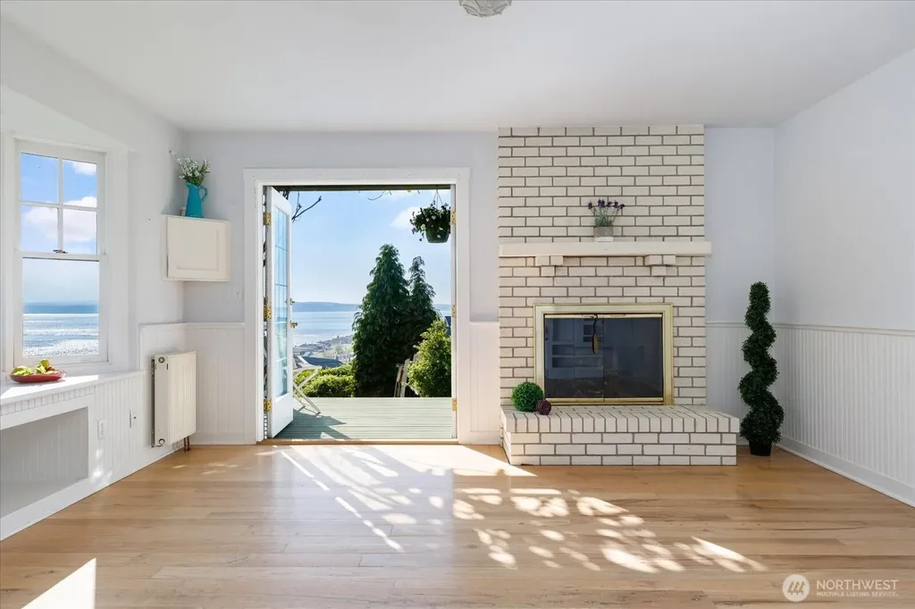 321 Windantide Place Freeland WA 98249