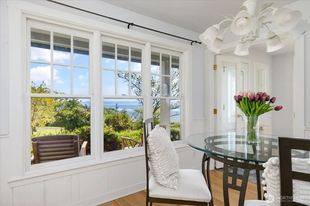 321 Windantide Place Freeland WA 98249