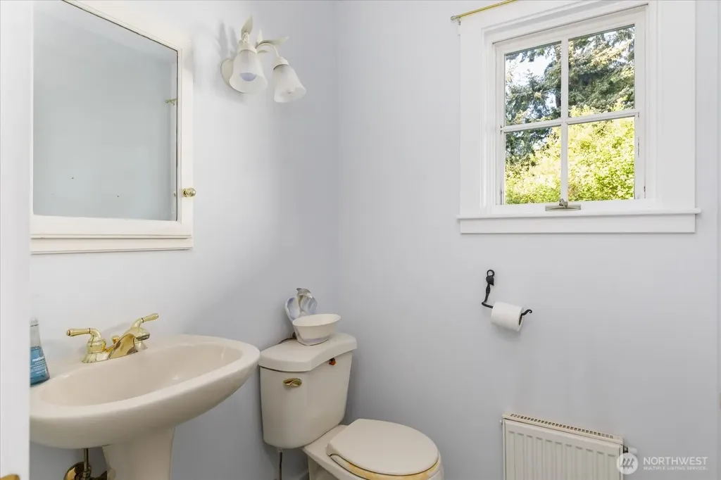 321 Windantide Place Freeland WA 98249