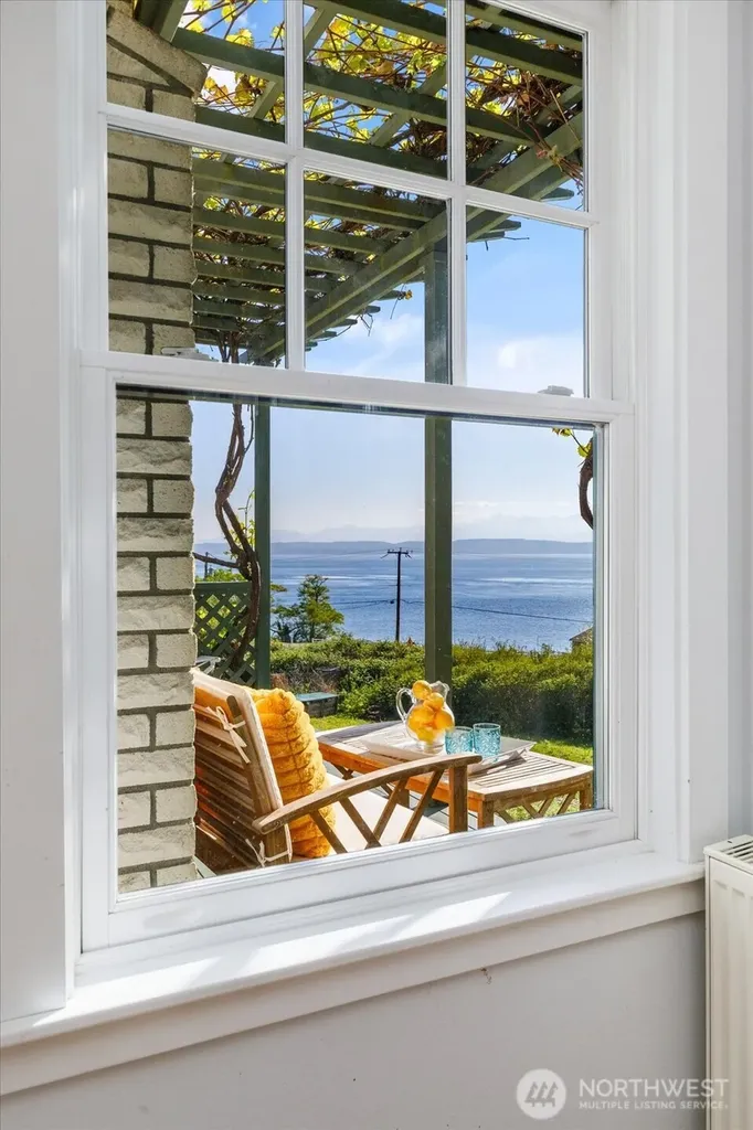 321 Windantide Place Freeland WA 98249