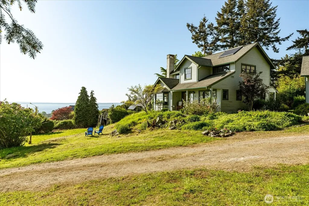 321 Windantide Place Freeland WA 98249