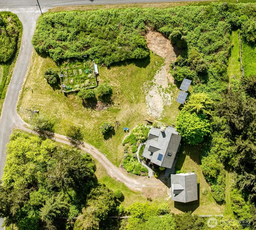 321 Windantide Place Freeland WA 98249
