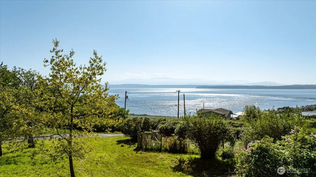 321 Windantide Place Freeland WA 98249