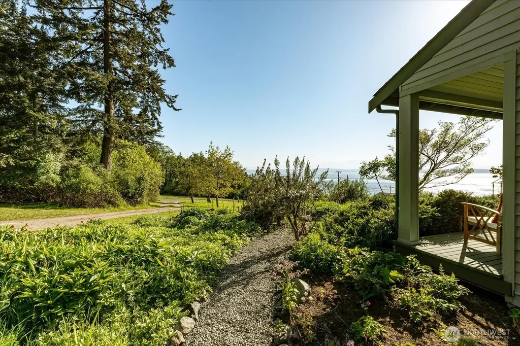321 Windantide Place Freeland WA 98249