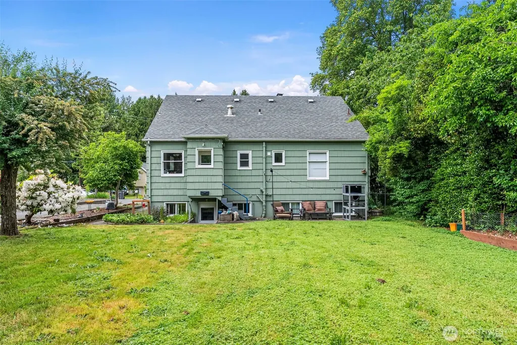 1536 Pennsylvania Avenue Bremerton WA 98337